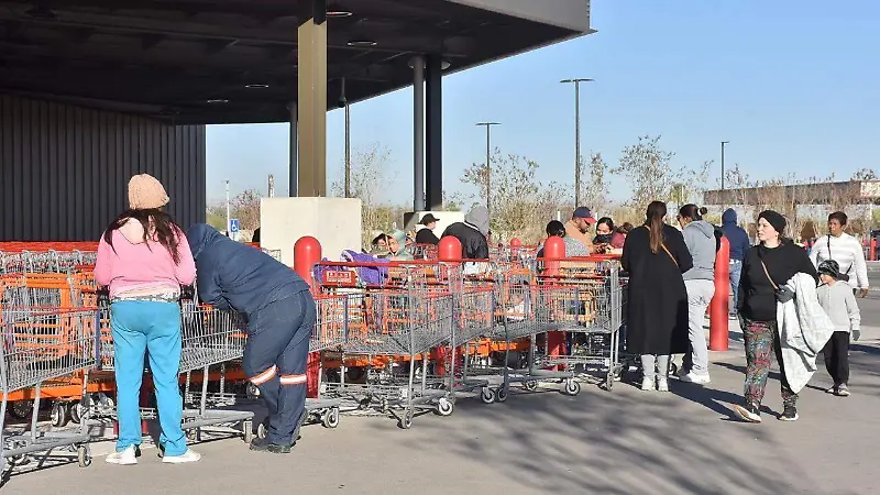 Filas Costco Torreón